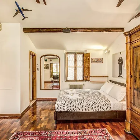 Homehouse Garofano - Rione Monti - Colosseum Apartamento Roma