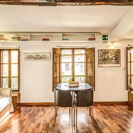 Apartamento Homehouse Garofano - Rione Monti - Colosseum Roma